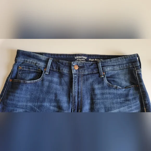 ☀️ Levi Signature High-Rise Denim Shorts - Picture 6 of 8